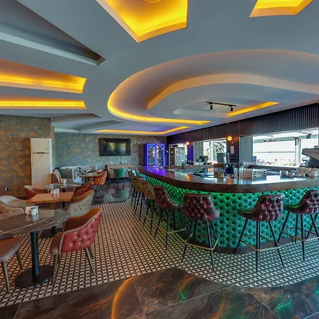 Marti Prime Κουσάντασι